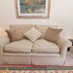 Flat 1 Apartment *