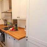 Flat 1 *